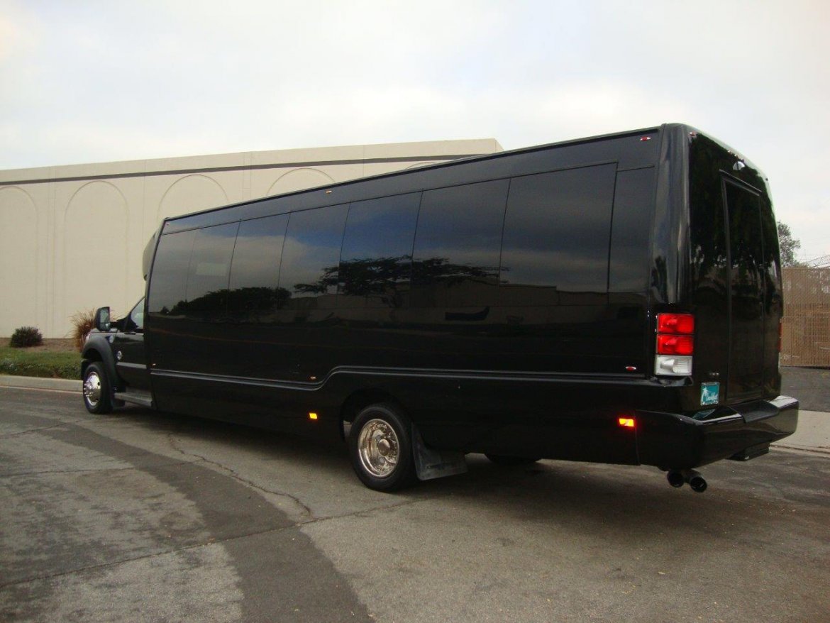 Shuttle Bus for Sale in CARSON, CA - Photo 4