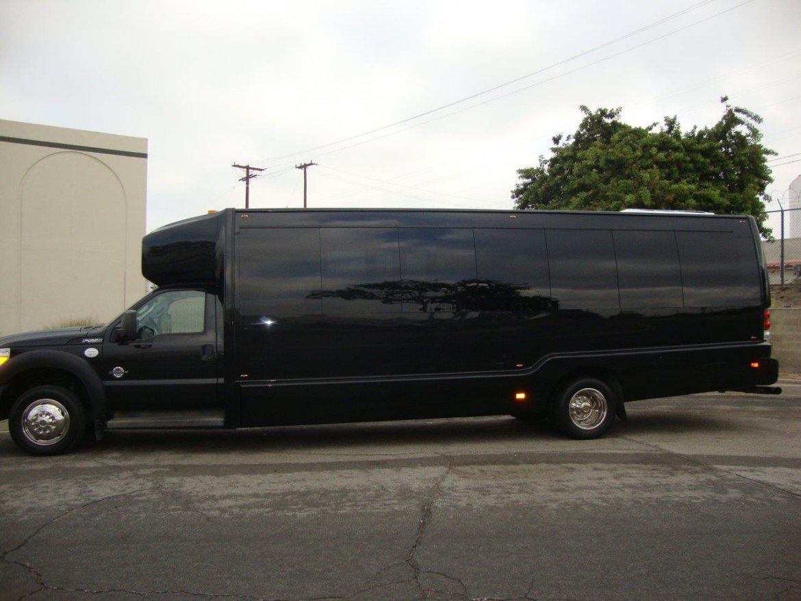 Shuttle Bus for Sale in CARSON, CA - Photo 5
