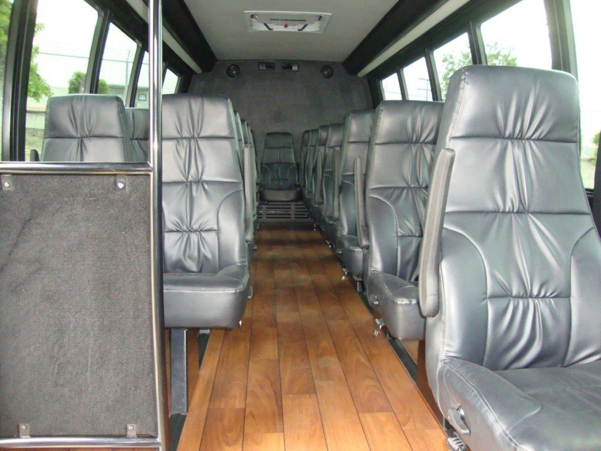 Shuttle Bus for Sale in CARSON, CA - Photo 10