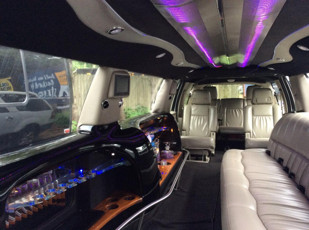 Photo of SUV for sale: 2007 ford Expedition 140&quot; by Krystal