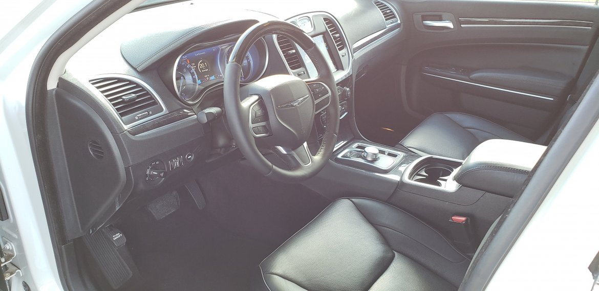 Limousine for Sale in Houston, TX - Photo 9