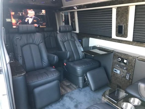 2019 Mercedes-Benz 170" 3500 Sprinter for Sale in Oaklyn, NJ - Photo 2