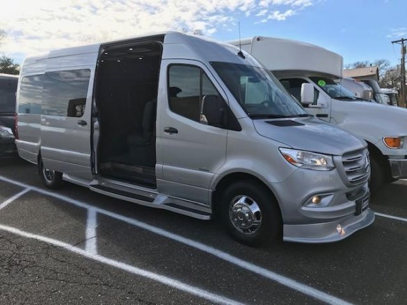 2019 Mercedes-Benz 170" 3500 Sprinter for Sale in Oaklyn, NJ - Main Photo