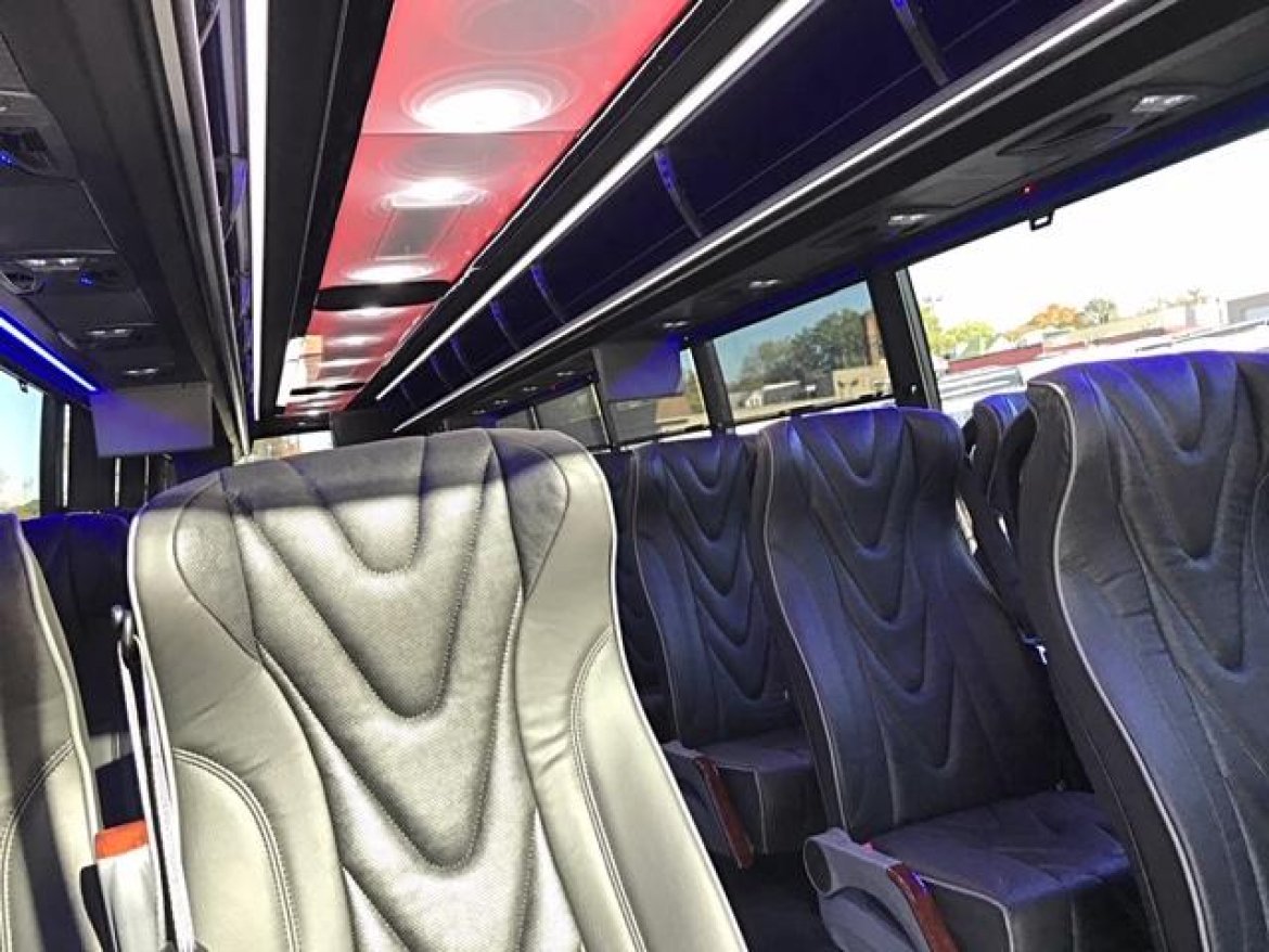 Executive Shuttle for Sale in Oaklyn, NJ - Photo 4