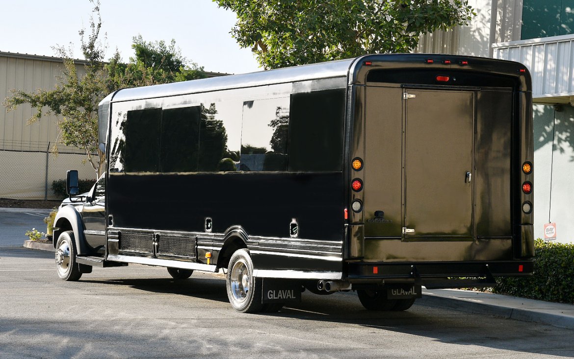 Limo Bus for Sale in Fontana, CA - Photo 5