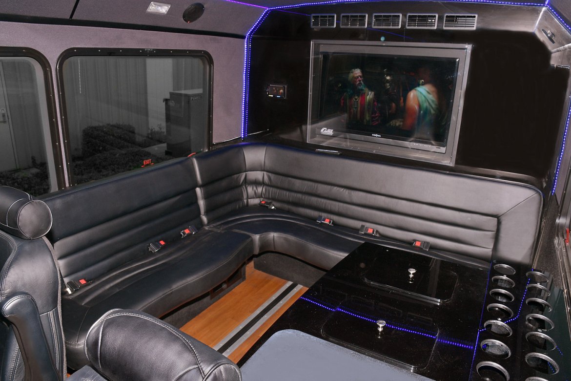 Limo Bus for Sale in Fontana, CA - Photo 13