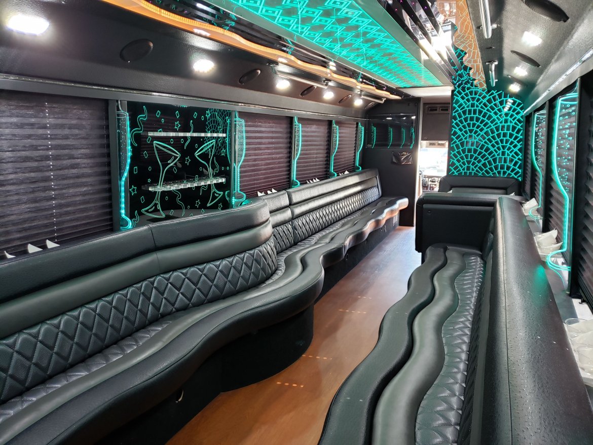 Limo Bus for Sale in North East, PA - Photo 9