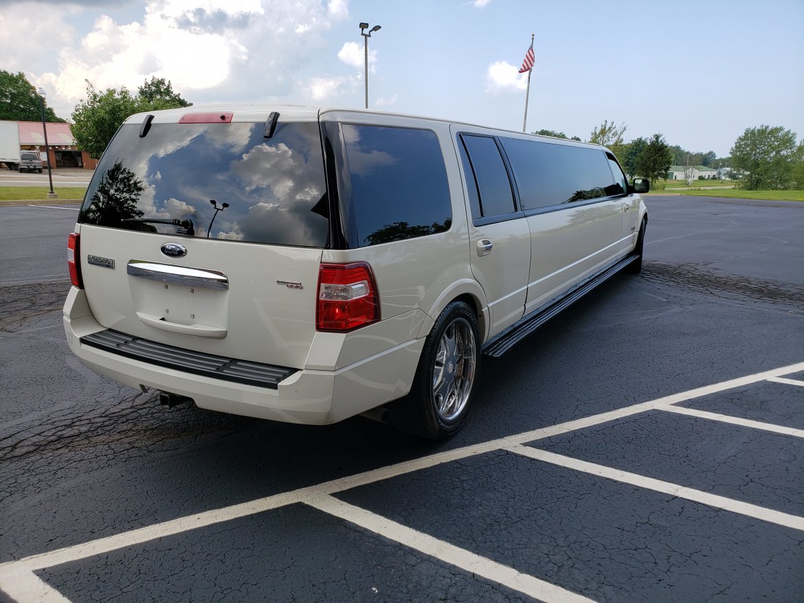 Limousine for Sale in North East, PA - Photo 5