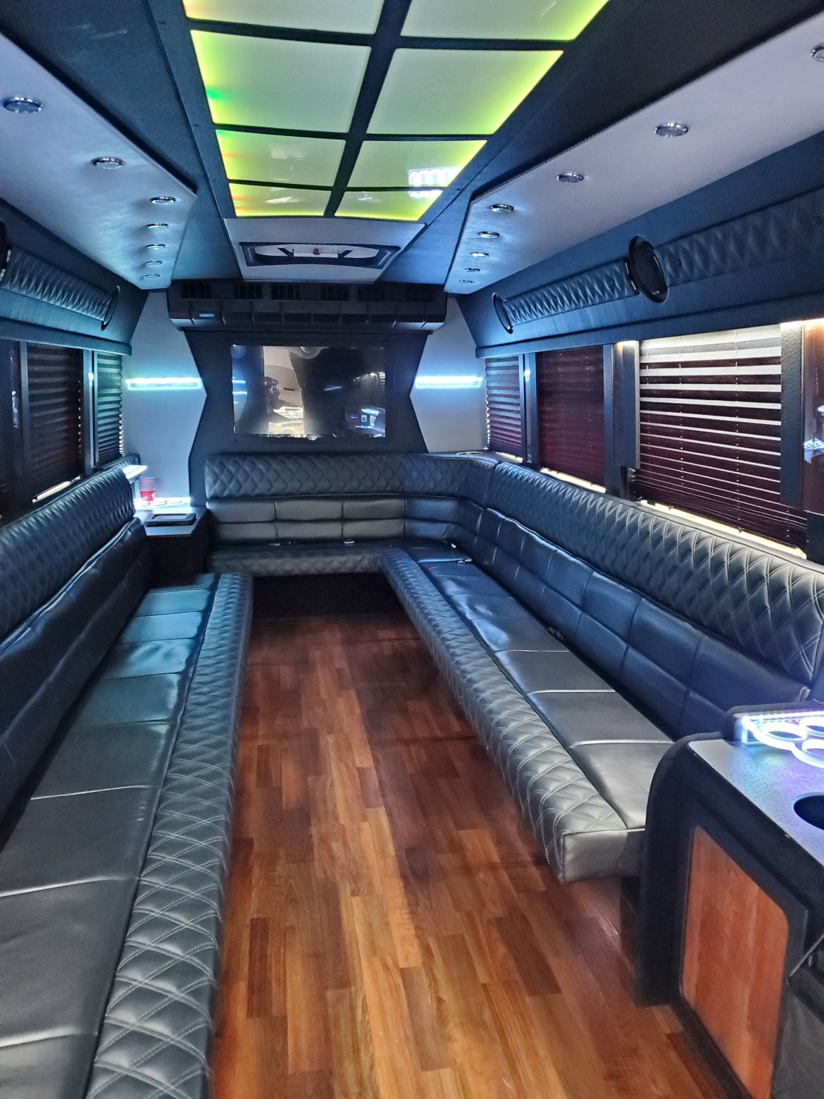 Limo Bus for Sale in Amherst, OH - Photo 9
