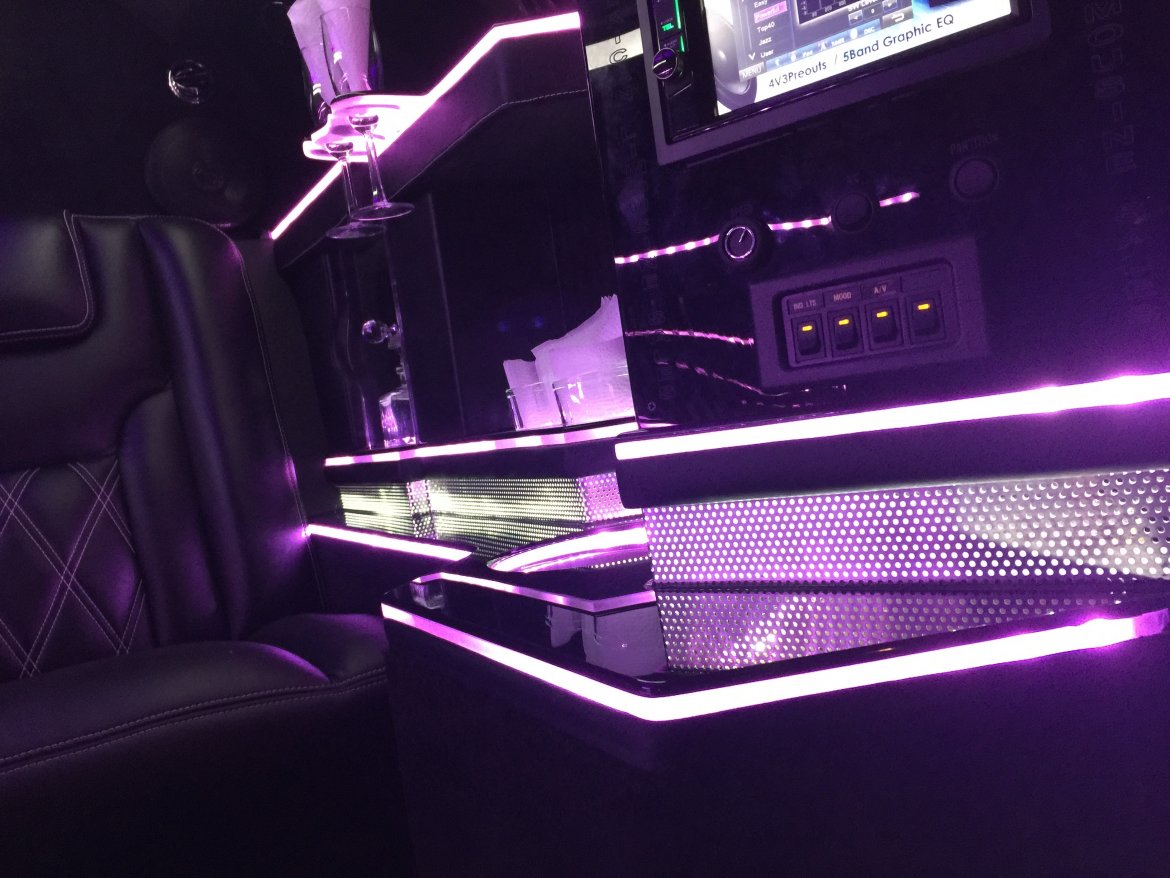 Limousine for Sale in los angeles, CA - Photo 9