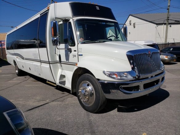 2008 International KK38 Limo Bus for Sale in North East, PA - Main Photo