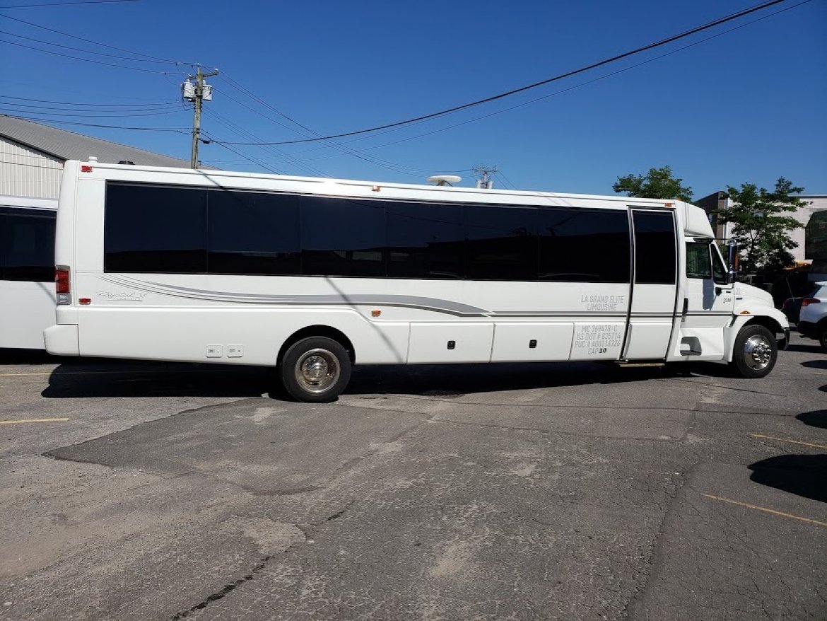 Limo Bus for Sale in North East, PA - Photo 4