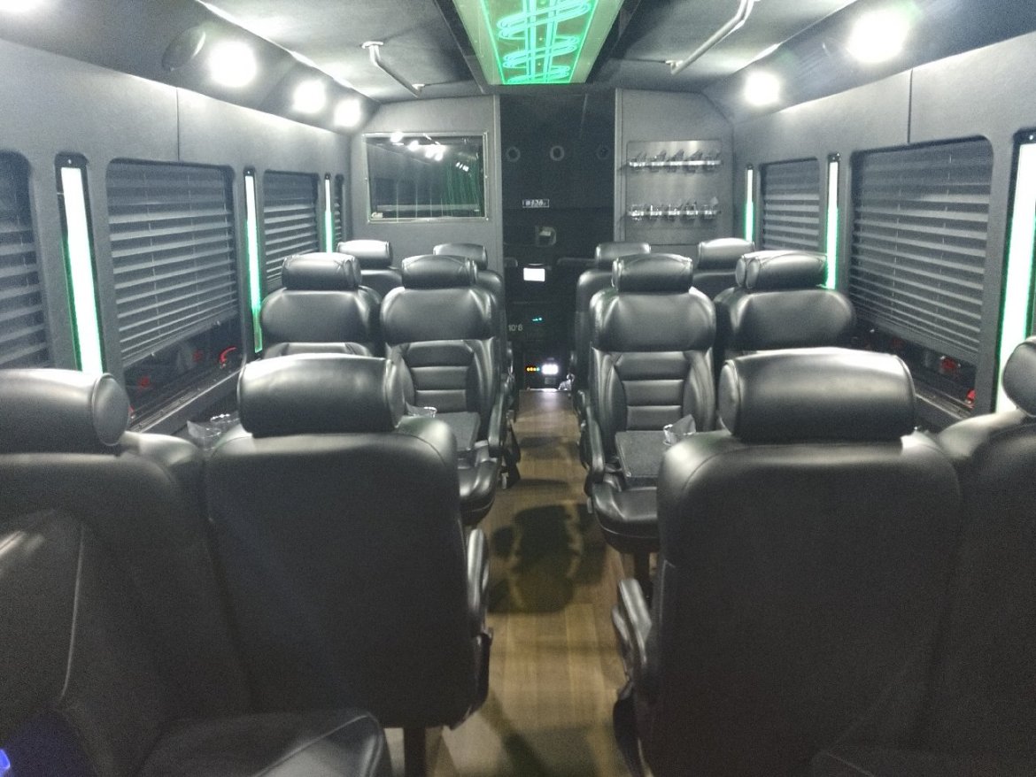 Limo Bus for Sale in Holbrook, NY - Photo 12