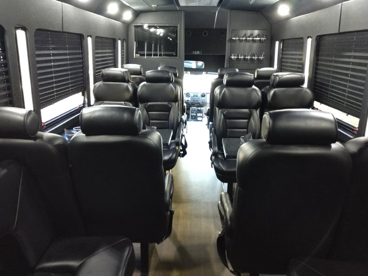 Limo Bus for Sale in Holbrook, NY - Photo 19