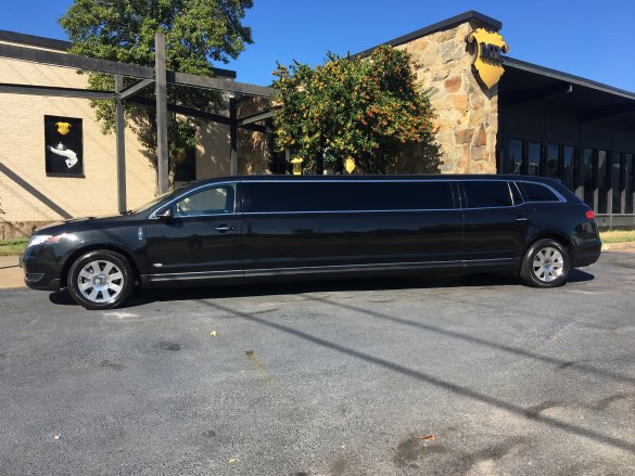 2013 Lincoln MKT Limousine for Sale in Richmond, VA - Main Photo