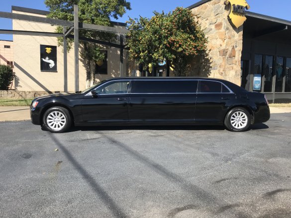 2013 Chrysler 300 Limousine for Sale in Richmond, VA - Photo 2