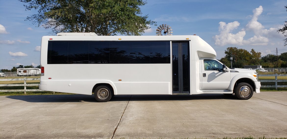Limo Bus for Sale in Houston, TX - Photo 5