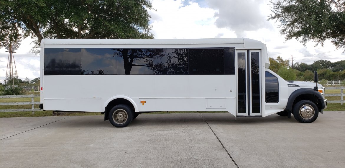 Limo Bus for Sale in Houston, TX - Photo 5