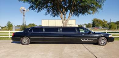 2011 Lincoln Town Car Limousine for Sale in Houston, Texas, US - Photo 4