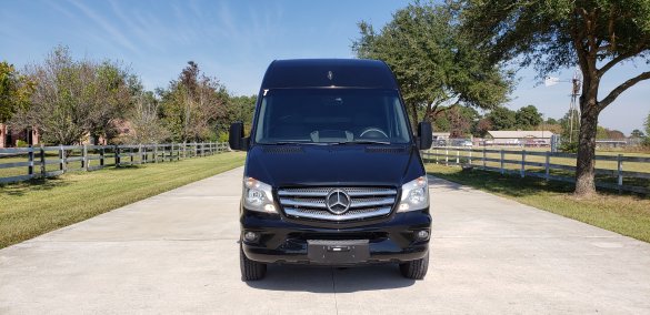 2016 Mercedes-Benz Sprinter 2500 170" EXT Sprinter for Sale in Houston, TX - Photo 2