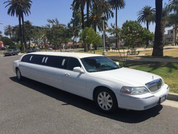 2004 Lincoln Town Car Limousine for Sale in Los Angeles, CA - Main Photo