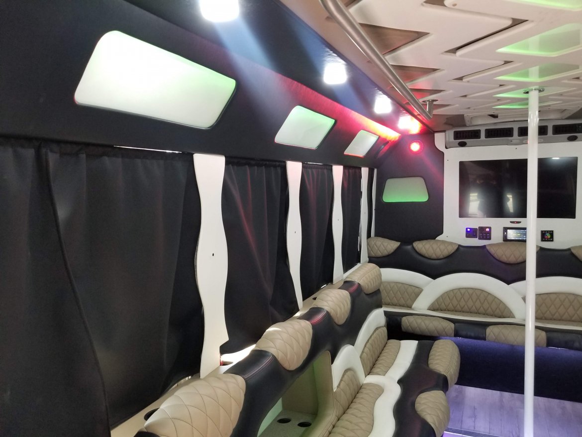 Limo Bus for Sale in LOS ANGELES, CA - Photo 5