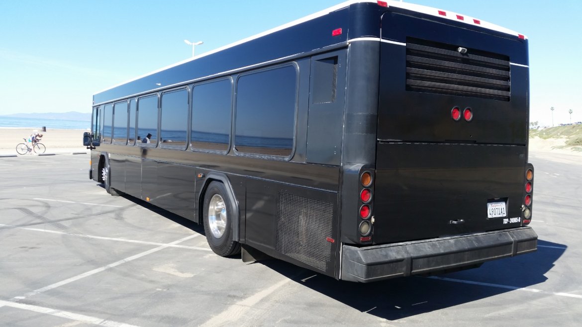 Limo Bus for Sale in Sylmar, CA - Photo 11