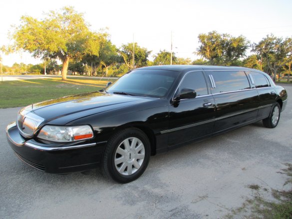 Used 2004 Lincoln Town Car 6-passenger Stretch Limo for sale #WS-12875 ...