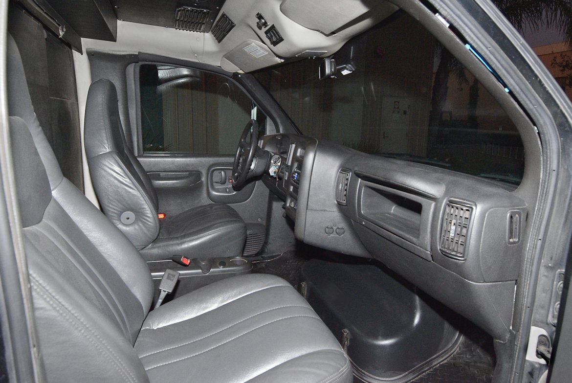 Limo Bus for Sale in Fontana, CA - Photo 10