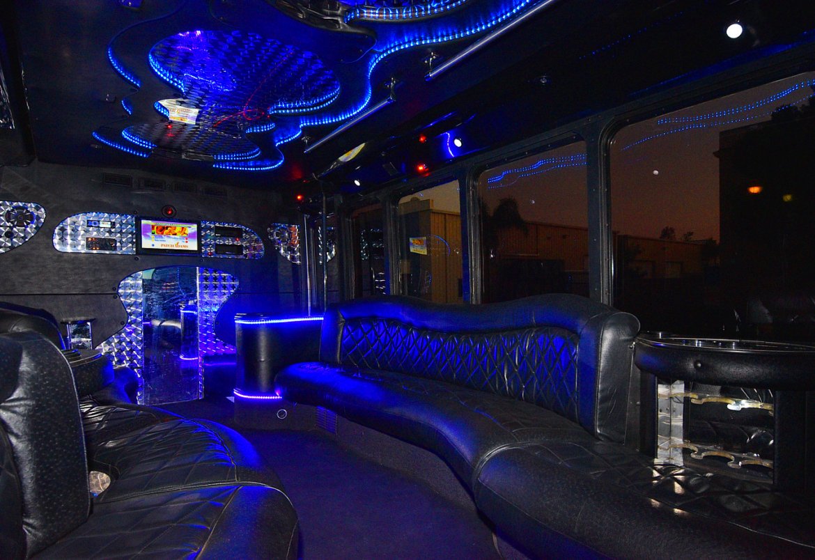 Limo Bus for Sale in Fontana, CA - Photo 12