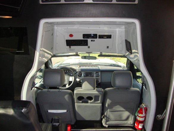 2012 Ford F-550 Super Duty Shuttle Bus for Sale in CARSON, CA - Photo 3