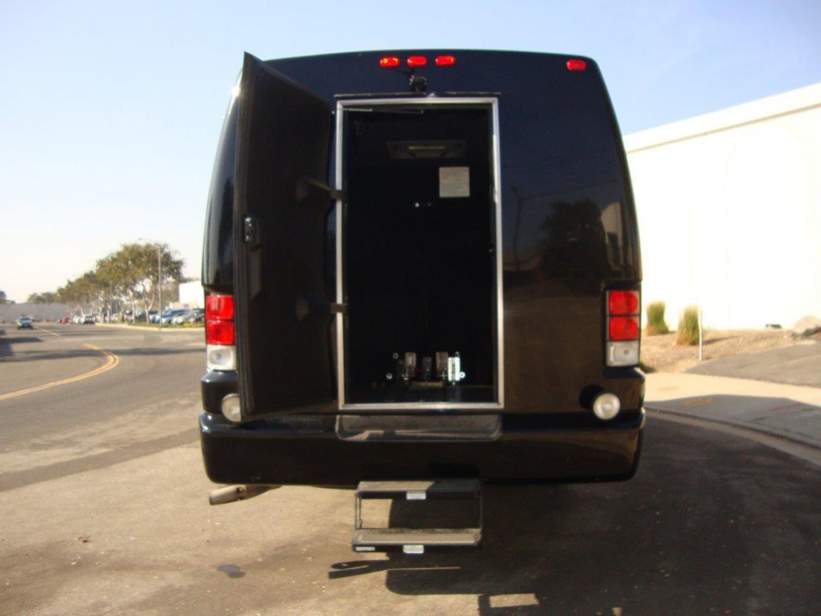 Shuttle Bus for Sale in CARSON, CA - Photo 12
