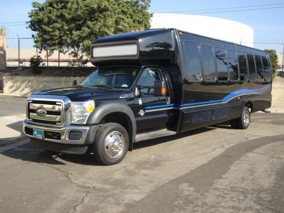 2012 Ford F-550 Super Duty Shuttle Bus for Sale in CARSON, CA - Main Photo