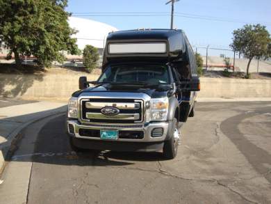 2012 Ford F-550 Super Duty Shuttle Bus for Sale in CARSON, California, US - Photo 4