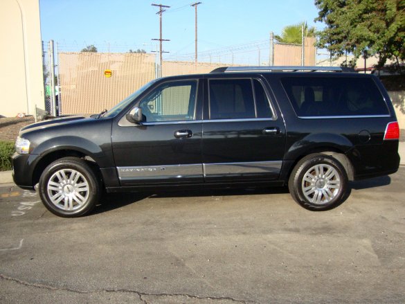 2012 Lincoln Navigator L SUV for Sale in CARSON, CA - Main Photo