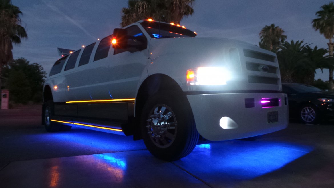 SUV Stretch for Sale in Las Vegas, NV - Photo 6