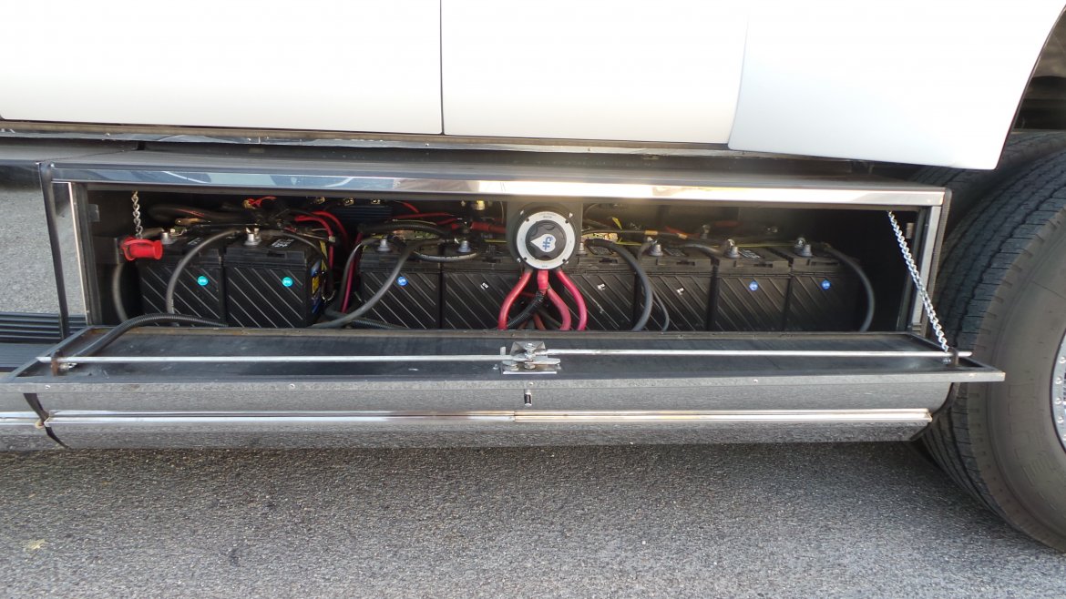 SUV Stretch for Sale in Las Vegas, NV - Photo 17
