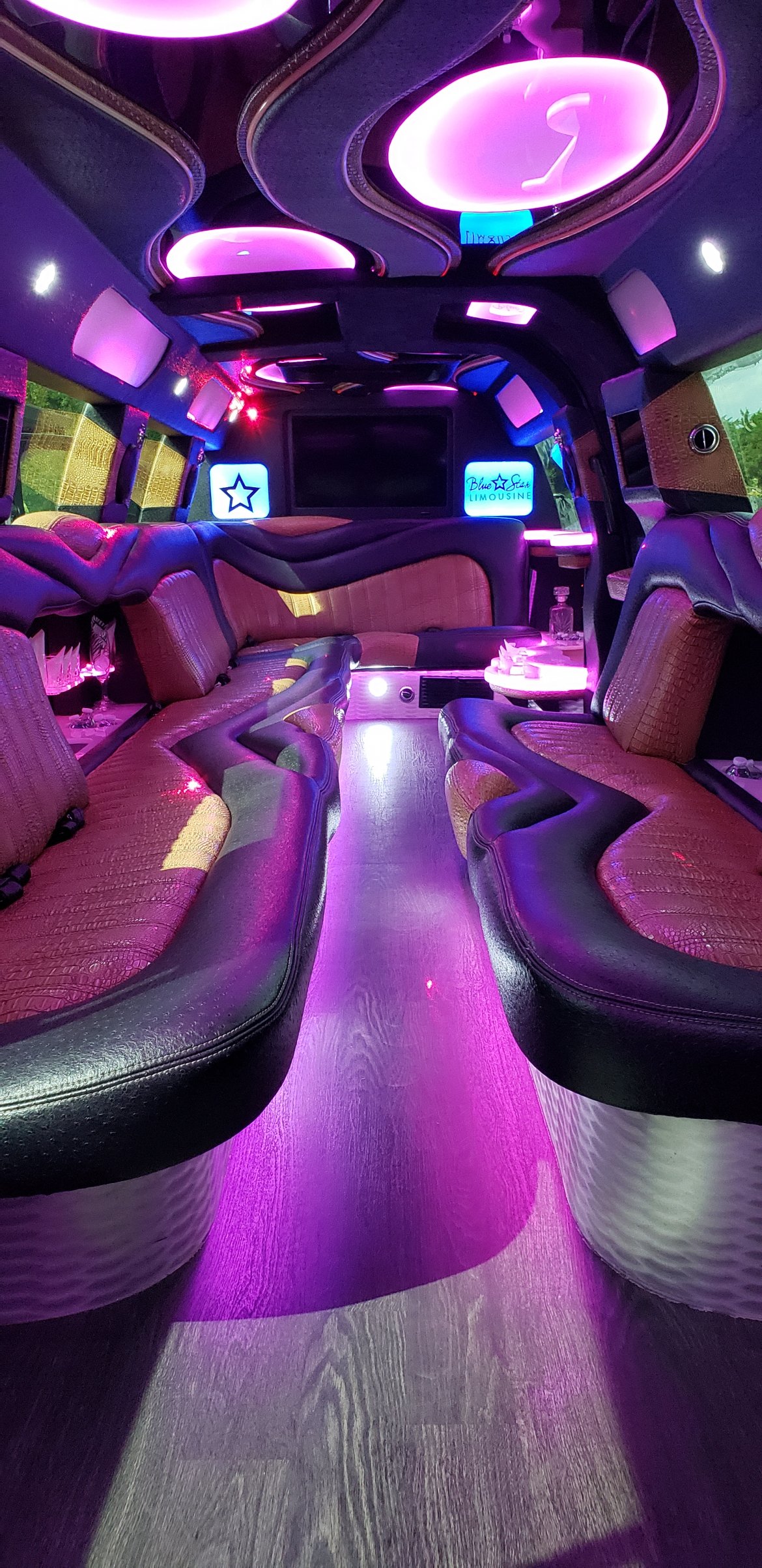 SUV Stretch for Sale in Houston, TX - Photo 15