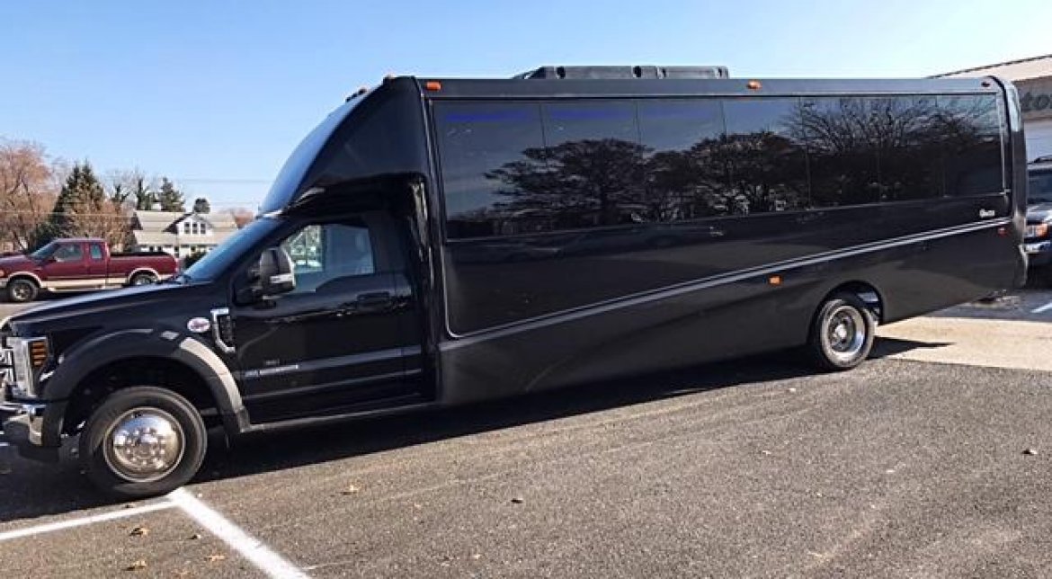 Shuttle Bus for sale: 2019 Ford F-550 33" by Grech Motors
