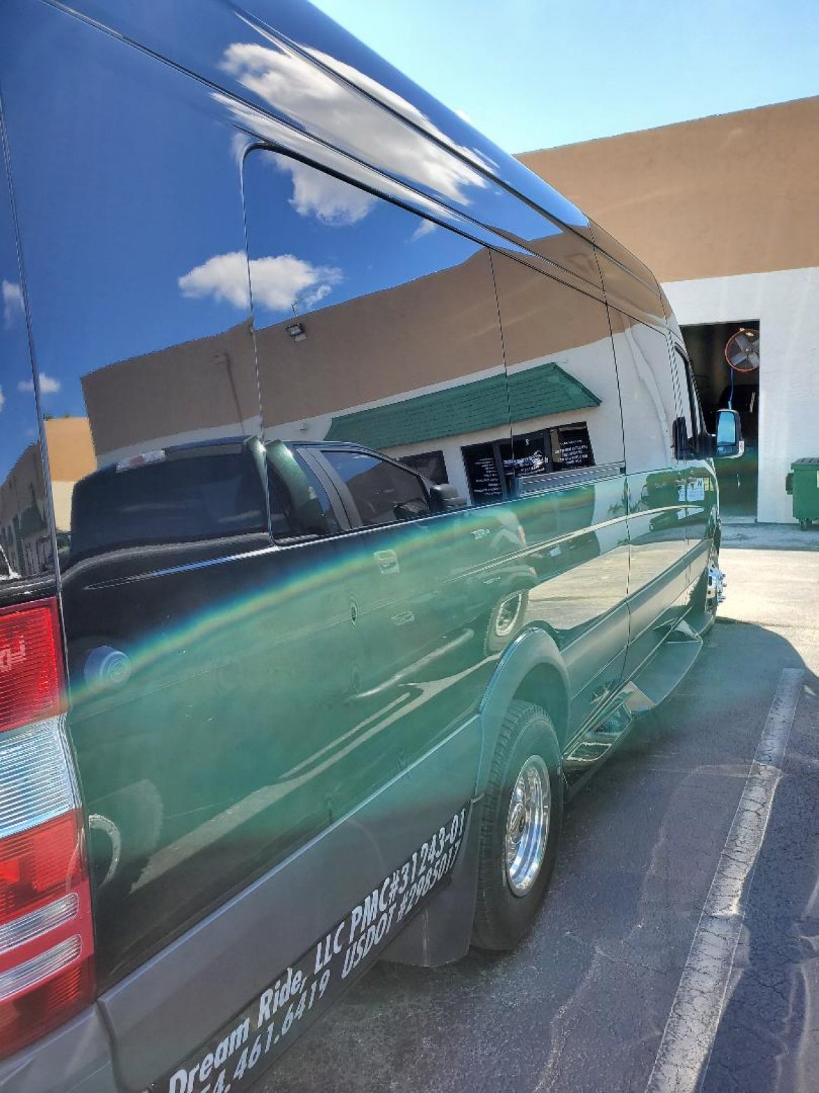 Limo Bus for Sale in Margate, FL - Photo 12
