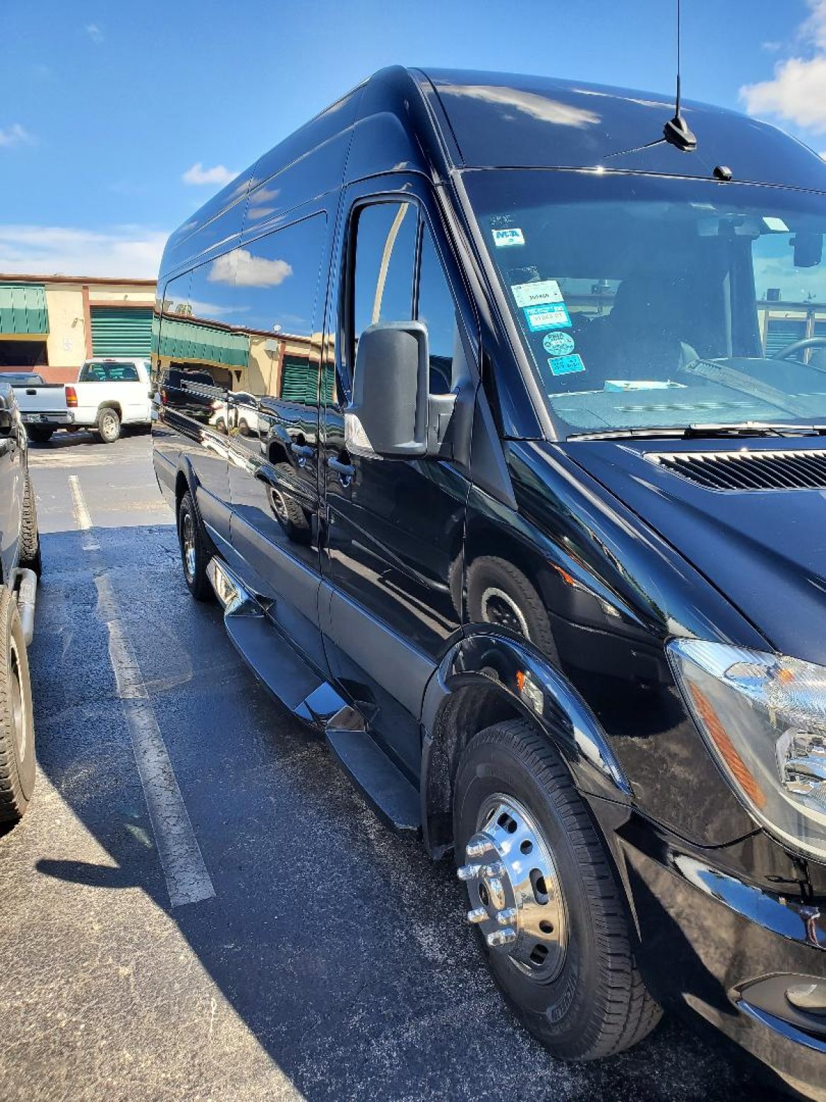 Limo Bus for Sale in Margate, FL - Photo 13