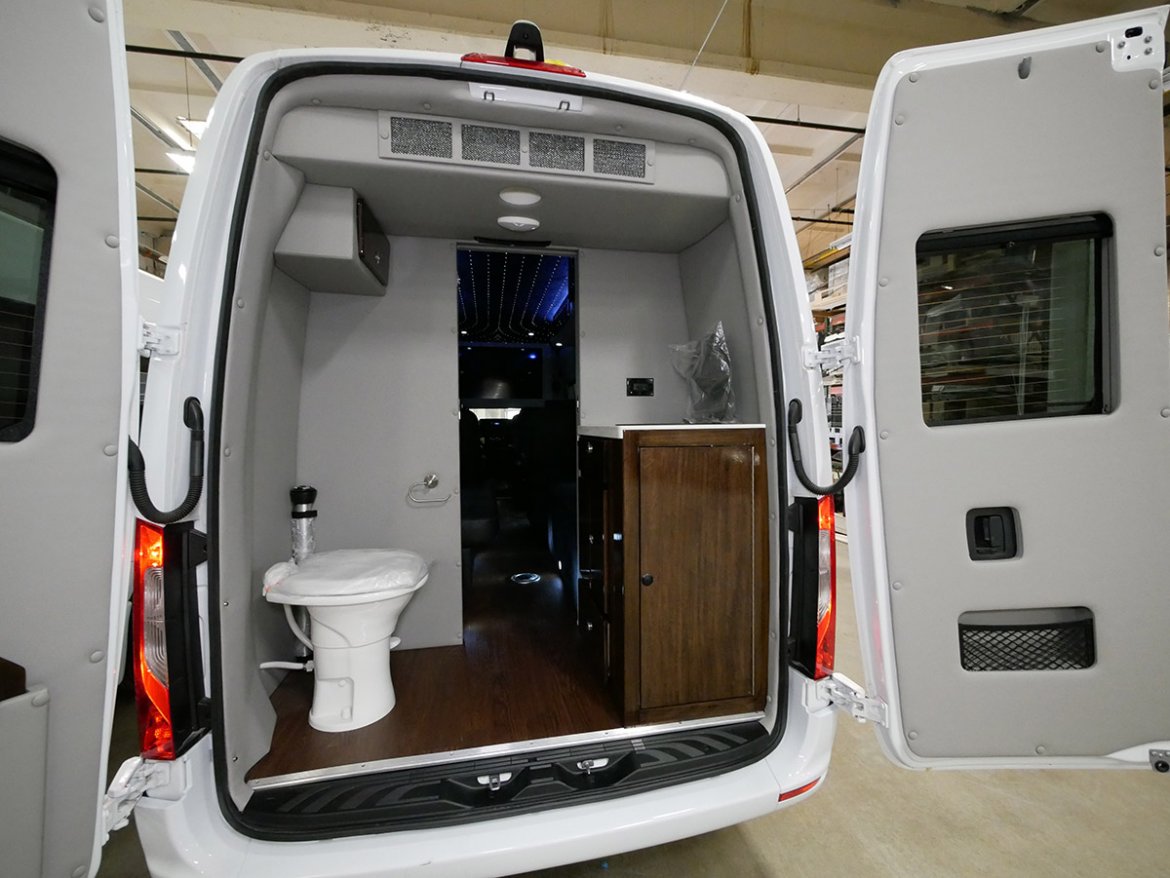 Sprinter for Sale in San Antonio, TX - Photo 11
