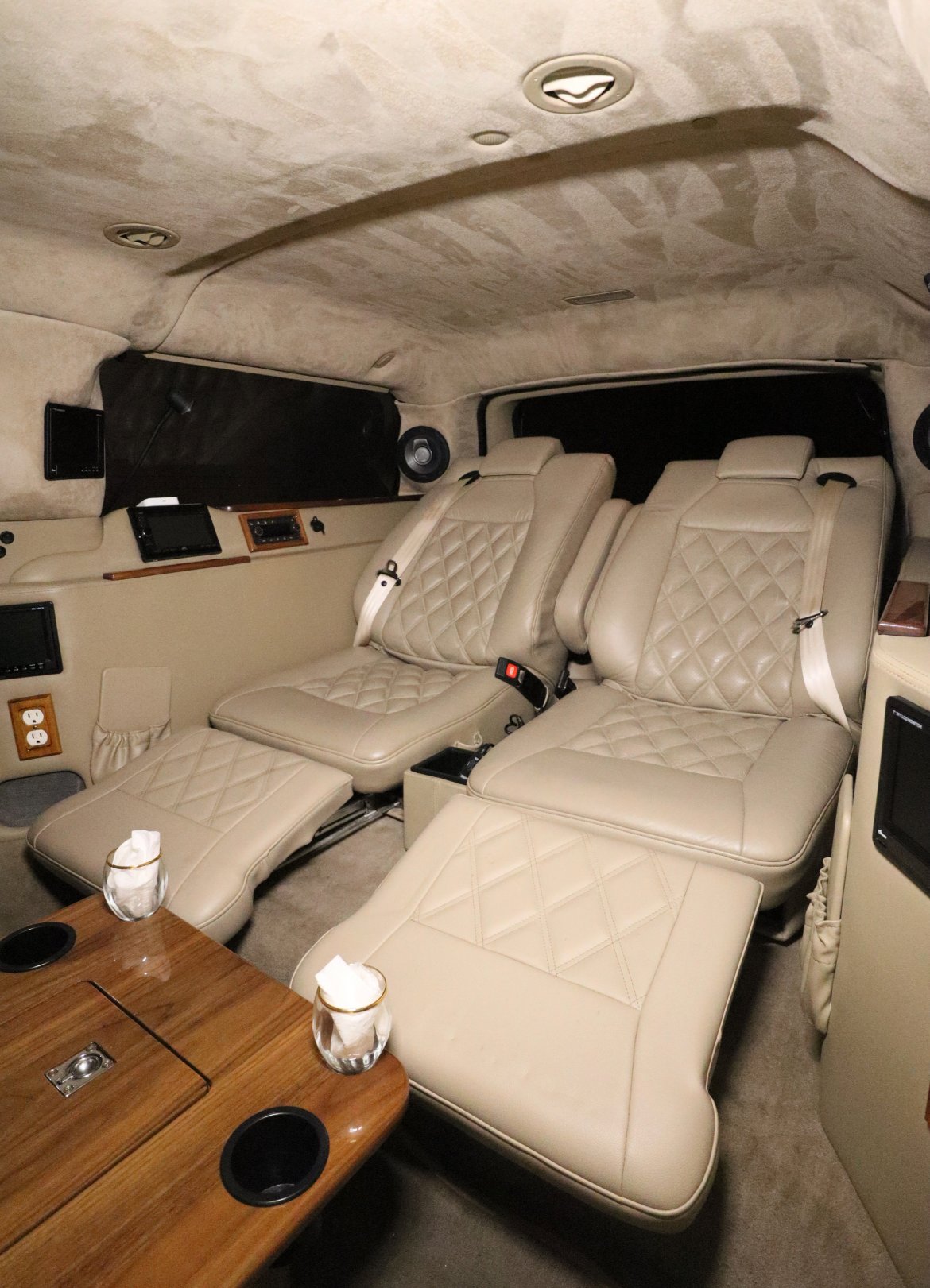 CEO SUV Mobile Office for Sale in MONTEREY, CA - Photo 24