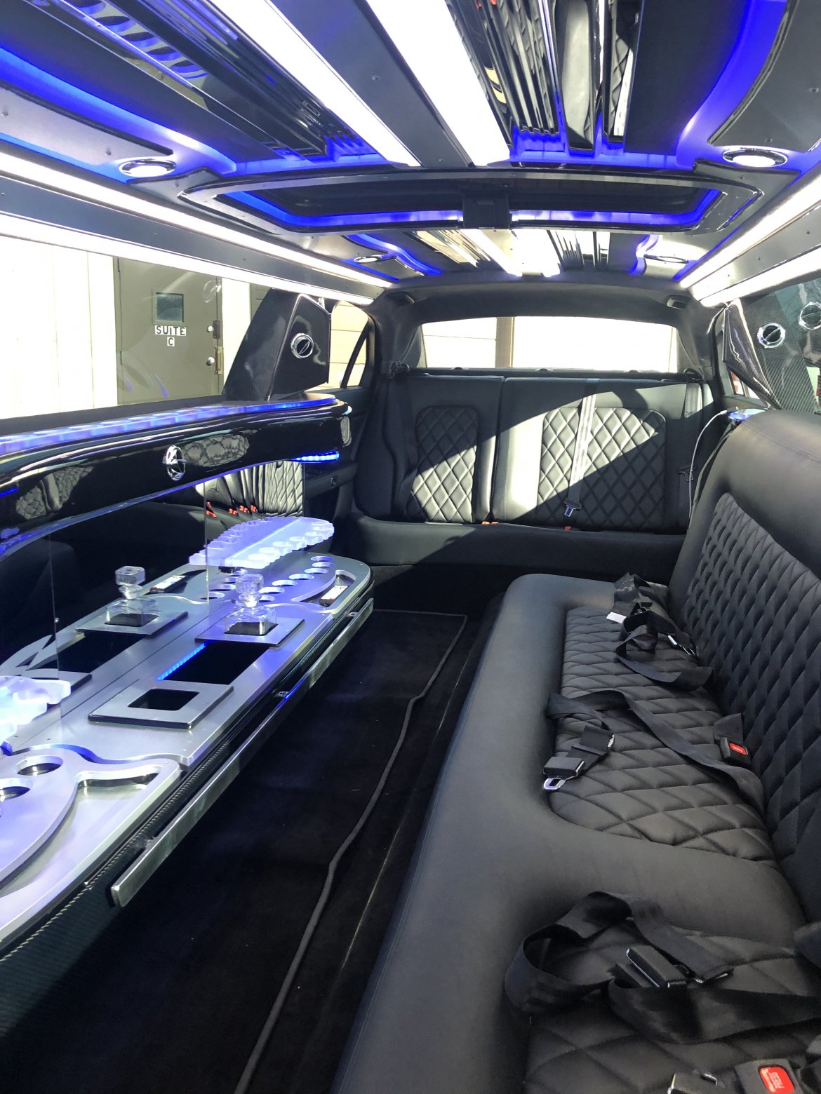 Limousine for Sale in Chesterfield, MO - Photo 11