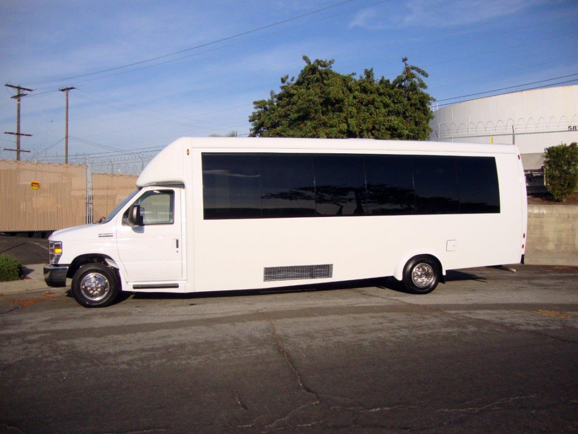 Shuttle Bus for Sale in CARSON, CA - Photo 3
