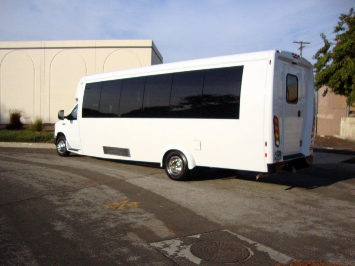 Shuttle Bus for Sale in CARSON, CA - Photo 5
