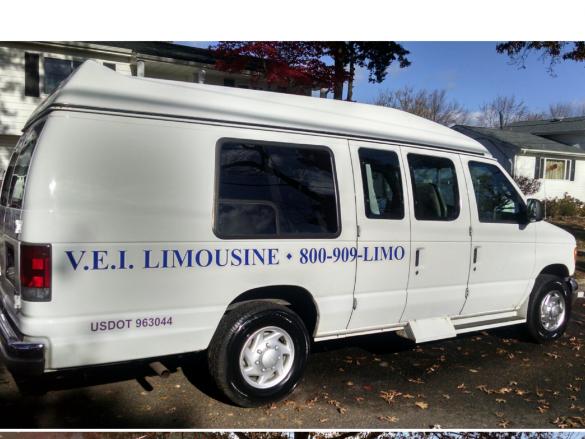 2004 Ford E 250 Sprinter for Sale in Aberdeen, NJ - Main Photo