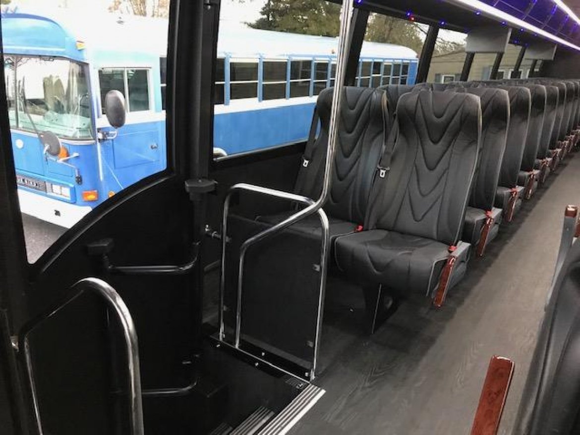 Executive Shuttle for Sale in Oaklyn, NJ - Photo 15