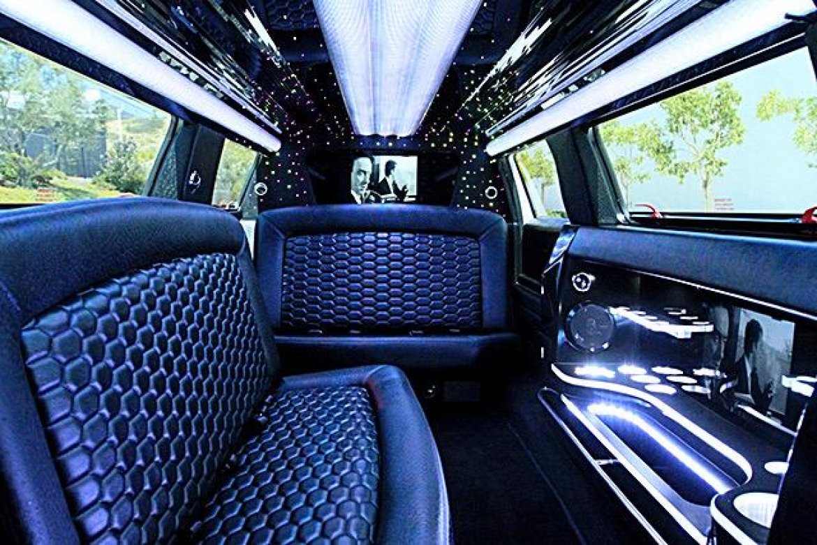 Limousine for Sale in Oaklyn, NJ - Photo 8