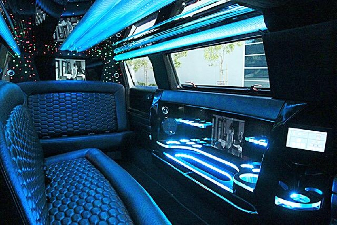 Limousine for Sale in Oaklyn, NJ - Photo 9